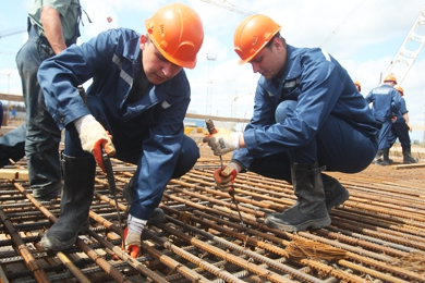 Belarusian and Russian university students are hired to build the Belarusian nuclear power plant this summer