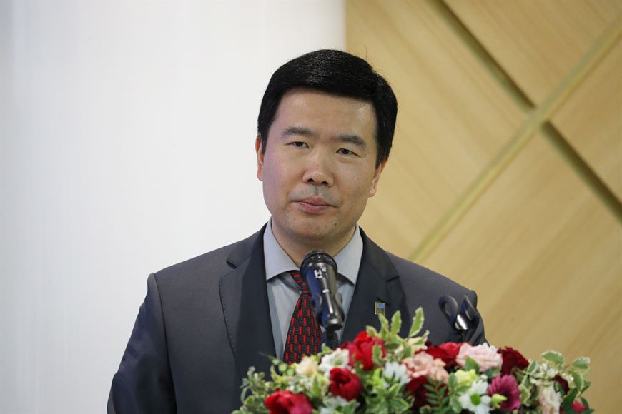 Director General of SZAO Industrial Park Development Company Yan Gang